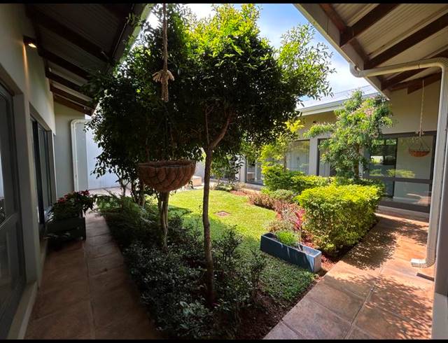 4 BEDROOM HOUSE FOR SALE IN ZINI RIVER ESTATE